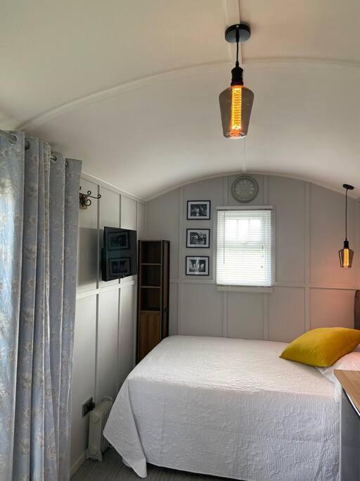 ניומרקט Beautiful Shepherd'S Hut מראה חיצוני תמונה
